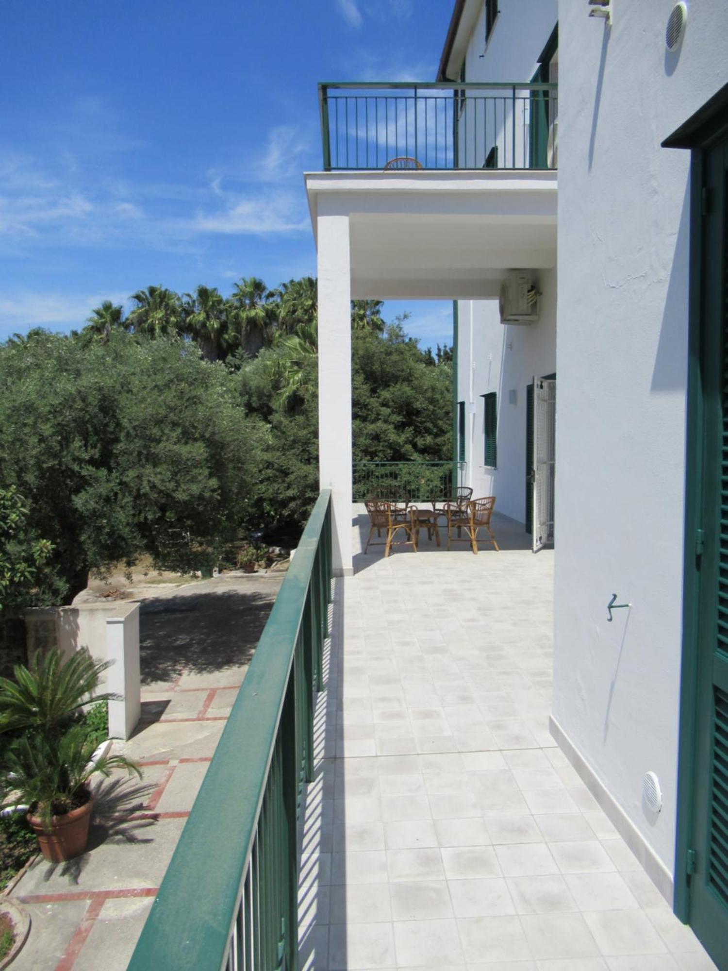 Villa Marta Tarente Extérieur photo