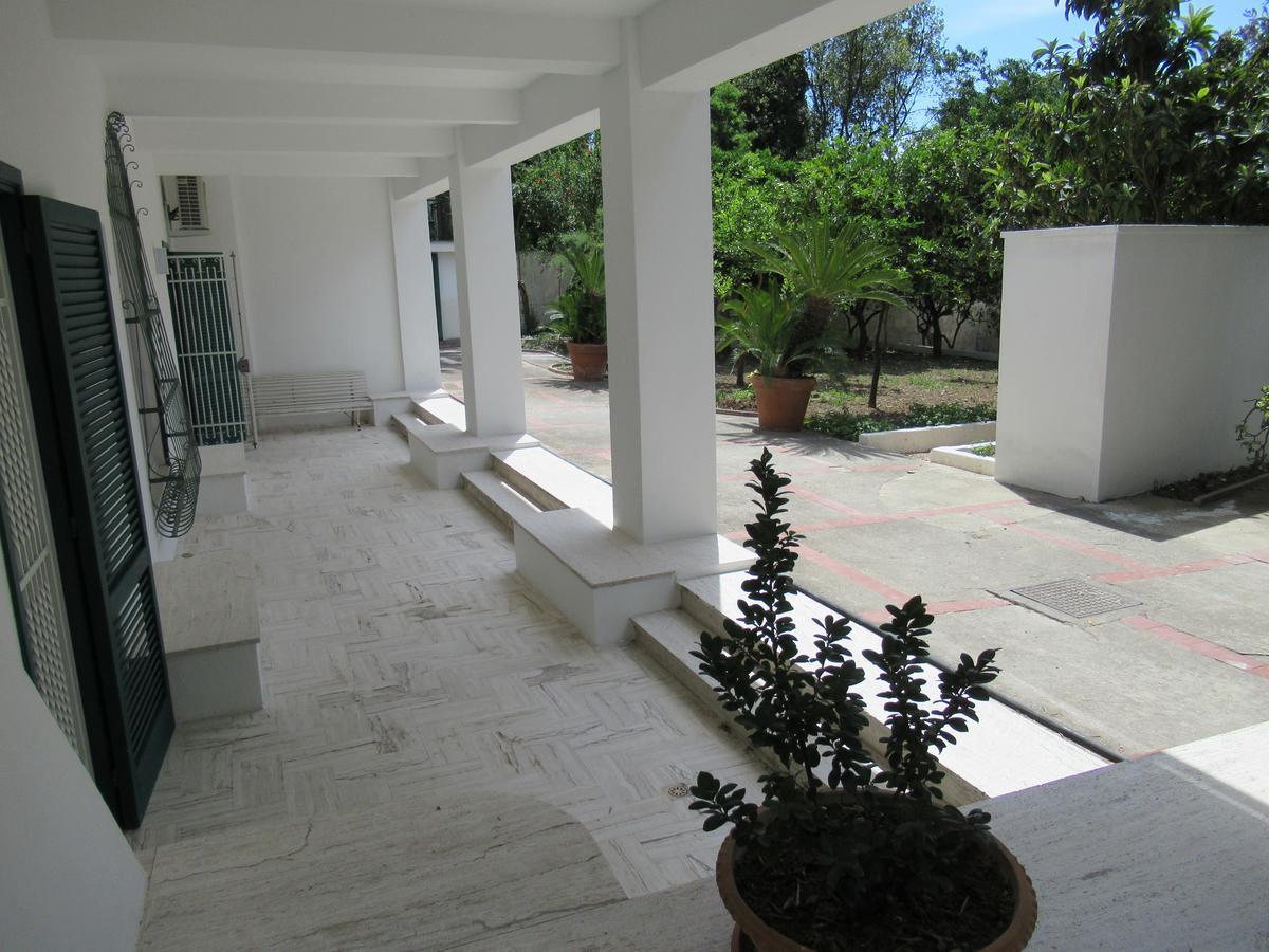 Villa Marta Tarente Extérieur photo