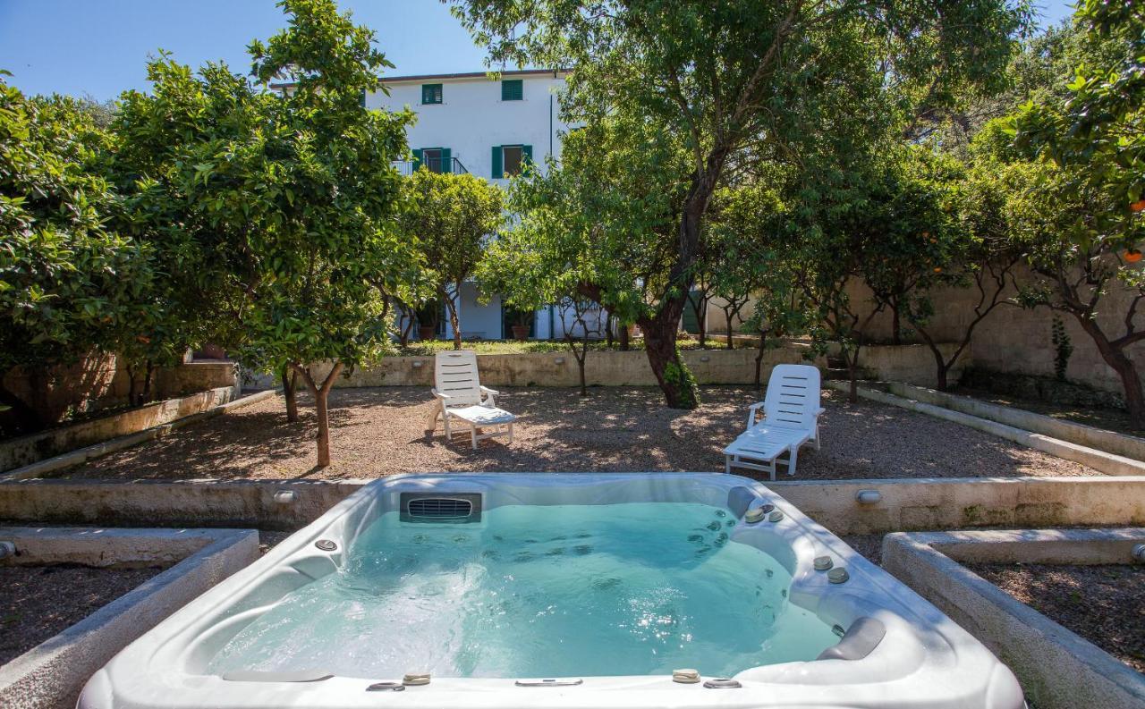 Villa Marta Tarente Extérieur photo