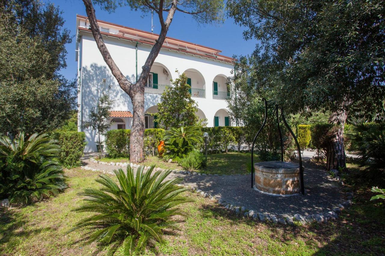 Villa Marta Tarente Extérieur photo