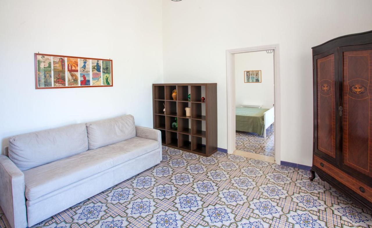 Villa Marta Tarente Extérieur photo