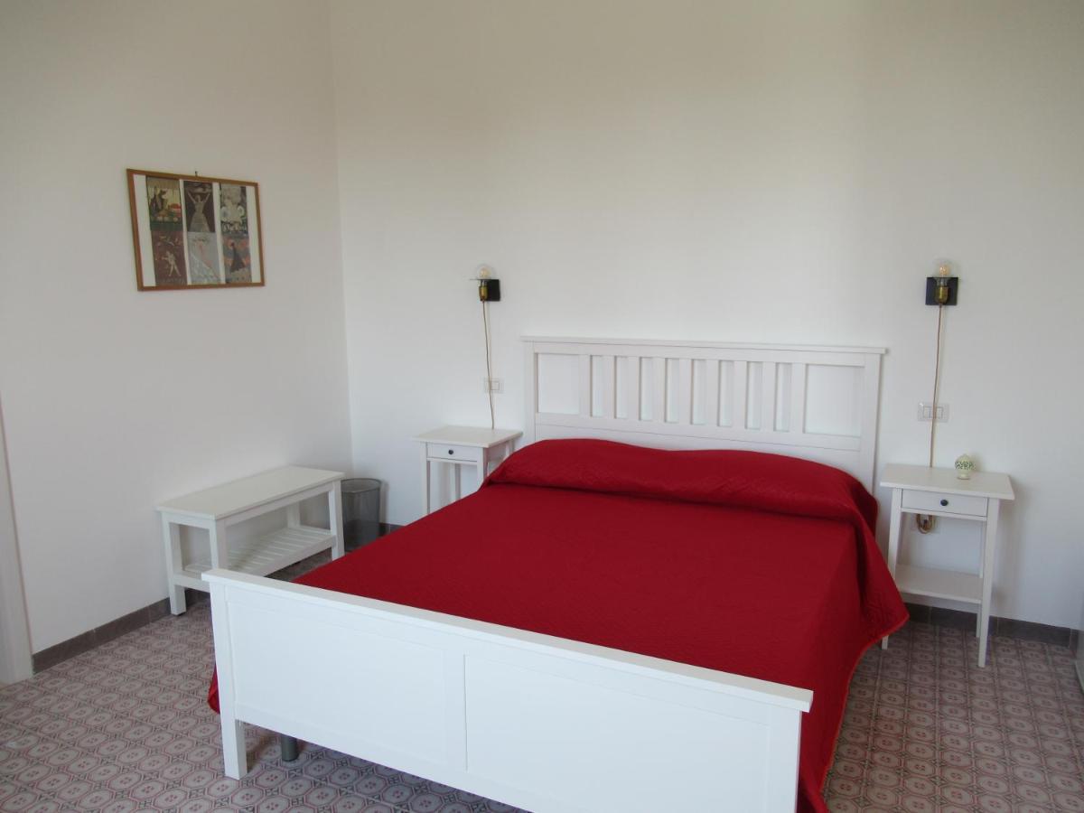 Villa Marta Tarente Extérieur photo